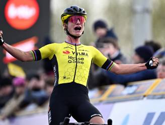 Marianne Vos bereikt prachtige mijlpaal met zege in Dwars door Vlaanderen: 250ste overwinning uit carrière 
