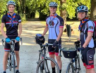 Drie KSA-jongeren fietsen van Brugge naar Lourdes: “In de voetsporen van onze burgemeester”