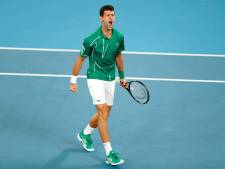 Djokovic voor achtste keer in finale na simpele zege op Federer