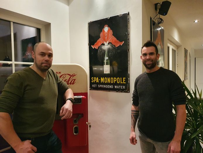 Stef Smets en Joeri Hoskens zijn twee fervente verzamelaars en organiseren nu voor de eerste keer samen een beurs.