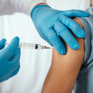 Four major cities receive another €7 million to boost vaccination rates