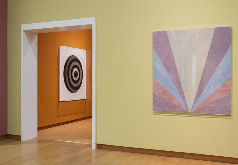 Yto Barrada’s Bad Color Combos is tot en me 5 maart te zien in het Stedelijk Museum Amsterdam Beeld Peter Tijhuis