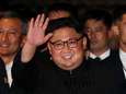 Kim Jong-un doet avondwandeling in Singapore en wordt er toegejuicht als popster
