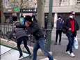 Une femme violemment poussée dans les escaliers du métro parisien