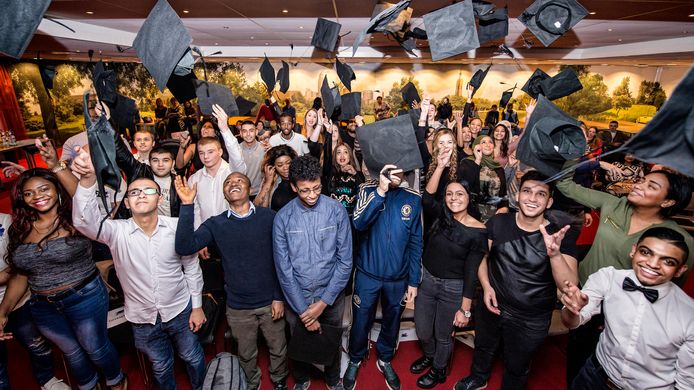 Diploma uitreiking van 50 studenten ROC Mondriaan