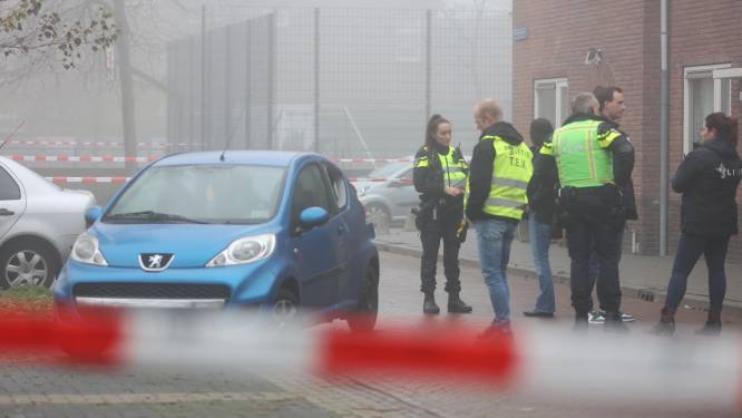 Explosie in Den Bosch: schade aan auto waar vrouw en kind in zaten, buurtbewoonster hoorde ‘extreem harde knal’