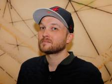 Lubach sluit seizoen af met oproep: stop met Facebook