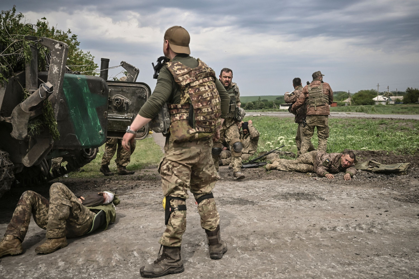 Een Oekraïense eenheid kwam gisteren onder Russisch vuur aan het front in Donbas.