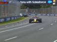 Verstappen moet uitwijken voor een vogel