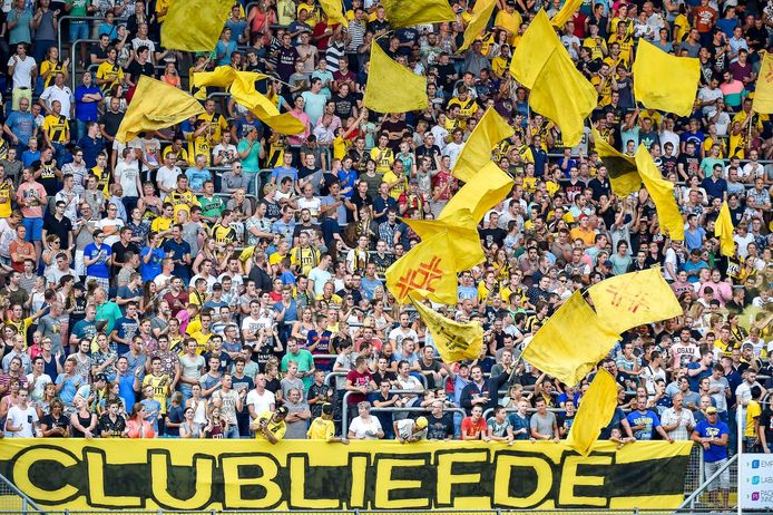 Supporters in het Rat Verlegh stadion.