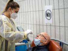 Bientôt plus de tests PCR effectués que la capacité d’analyse des laboratoires?
