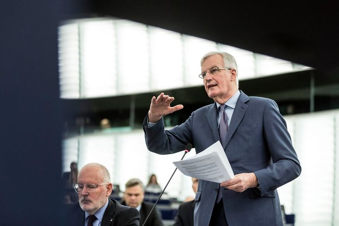 Michel Barnier vanmiddag in het Europese parlement.