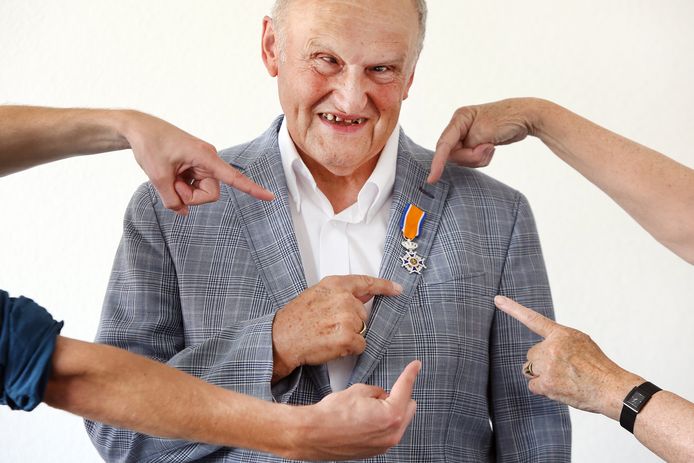 Een visuele handicap weerhield Wil Schapendonk (74) niet om zich jaren in te zetten als vrijwilliger.