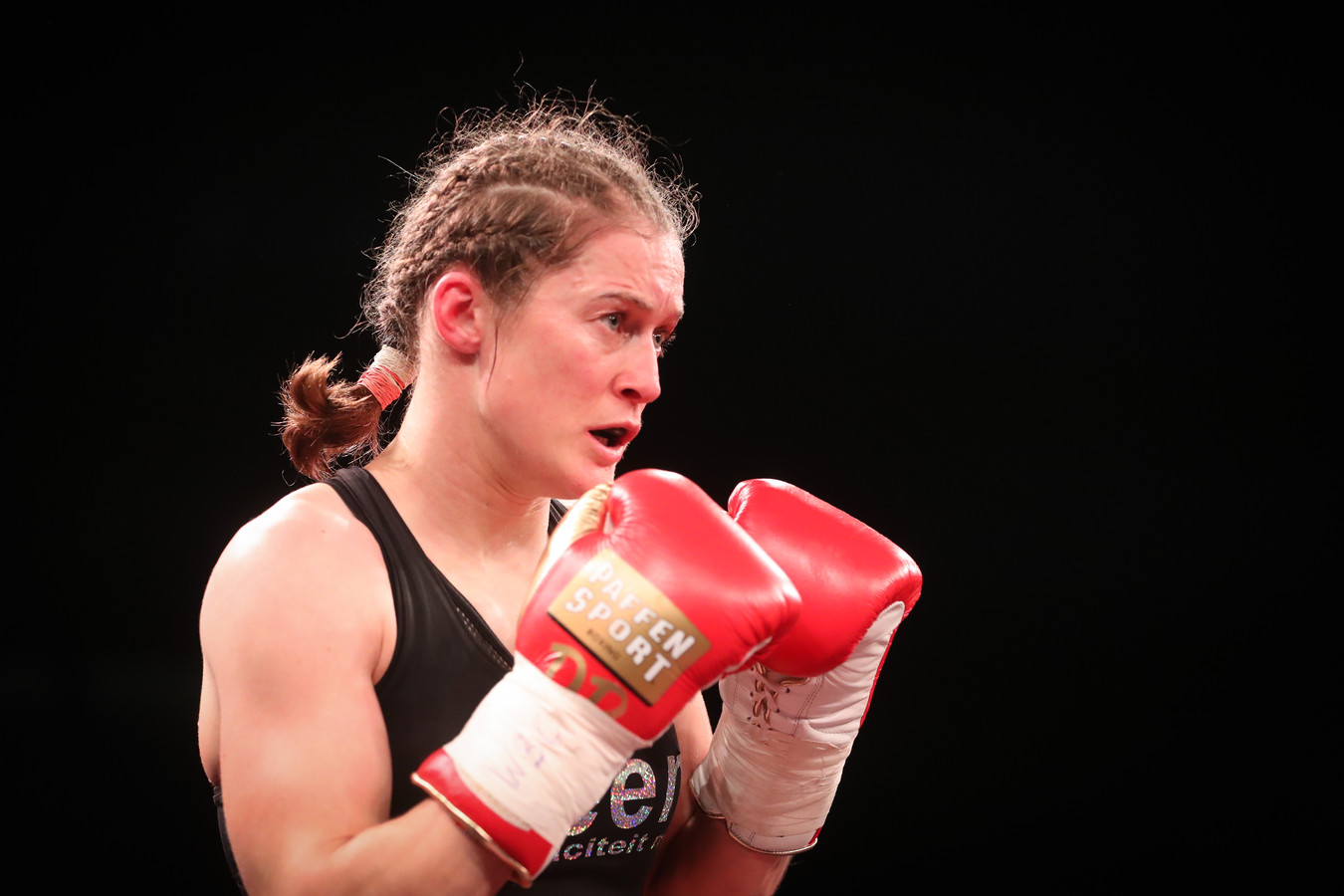 L issue. L issue. C. O. N.