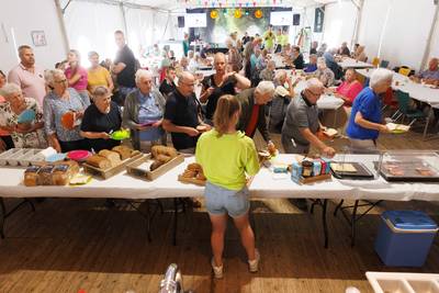 Helwijk sluit Feestweek 70 jaar af met lunch en Goed Fout-feest