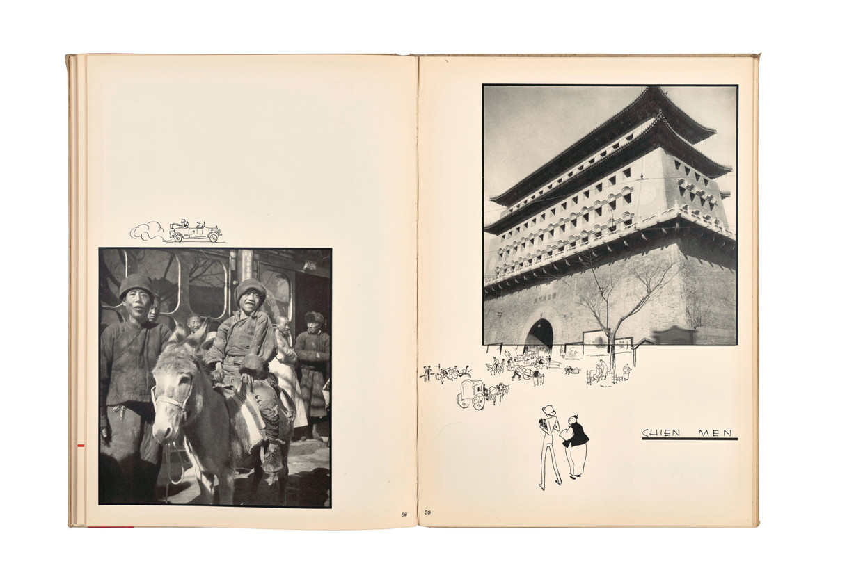 Twee pagina's uit het boek Peking Studies (1934). Beeld Ellen Thorbecke / Friedrich Schiff / Nederlands Fotomuseum