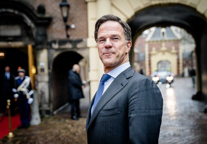 Rutte op het Binnenhof.