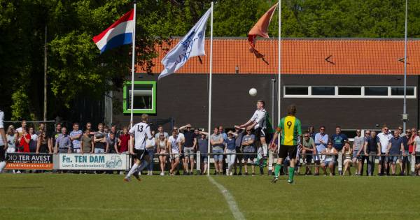 TVO Beckum: kunstgras is te duur, inzet is nu hybride veld