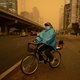Beijing geteisterd door zoveelste zandstorm, luchtkwaliteit verslechtert: ‘Ademen wordt moeilijker’