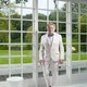 Interieurontwerper Jan des Bouvrie (1942-2020) loodste de Nederlandse woonkamer de moderne tijd in