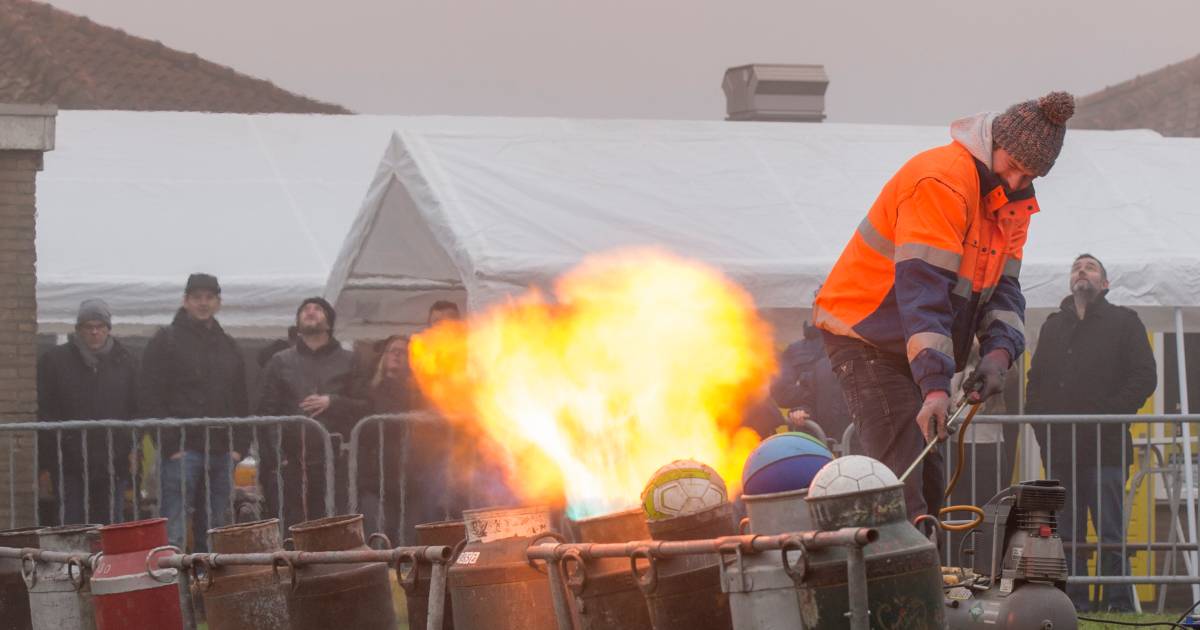 Hundreds of kilos of carbide are thrown into the air somewhere in Geeland.  But where?  |  Zeeland News