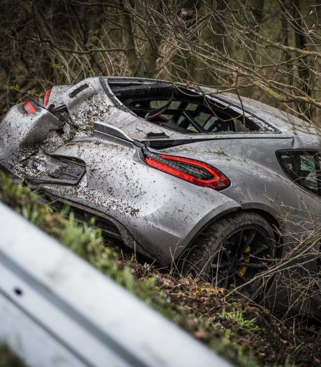 Dramatique accident impliquant deux Porsche sur une autoroute allemande: quatre morts