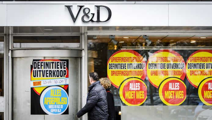 Ondraaglijk een schuldeiser voorkomen Topshelf wil zes panden van failliete V&D overnemen | Economie | ed.nl