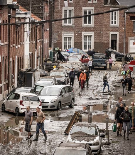 La Croix-Rouge distribue des repas à Liège via des foodtrucks