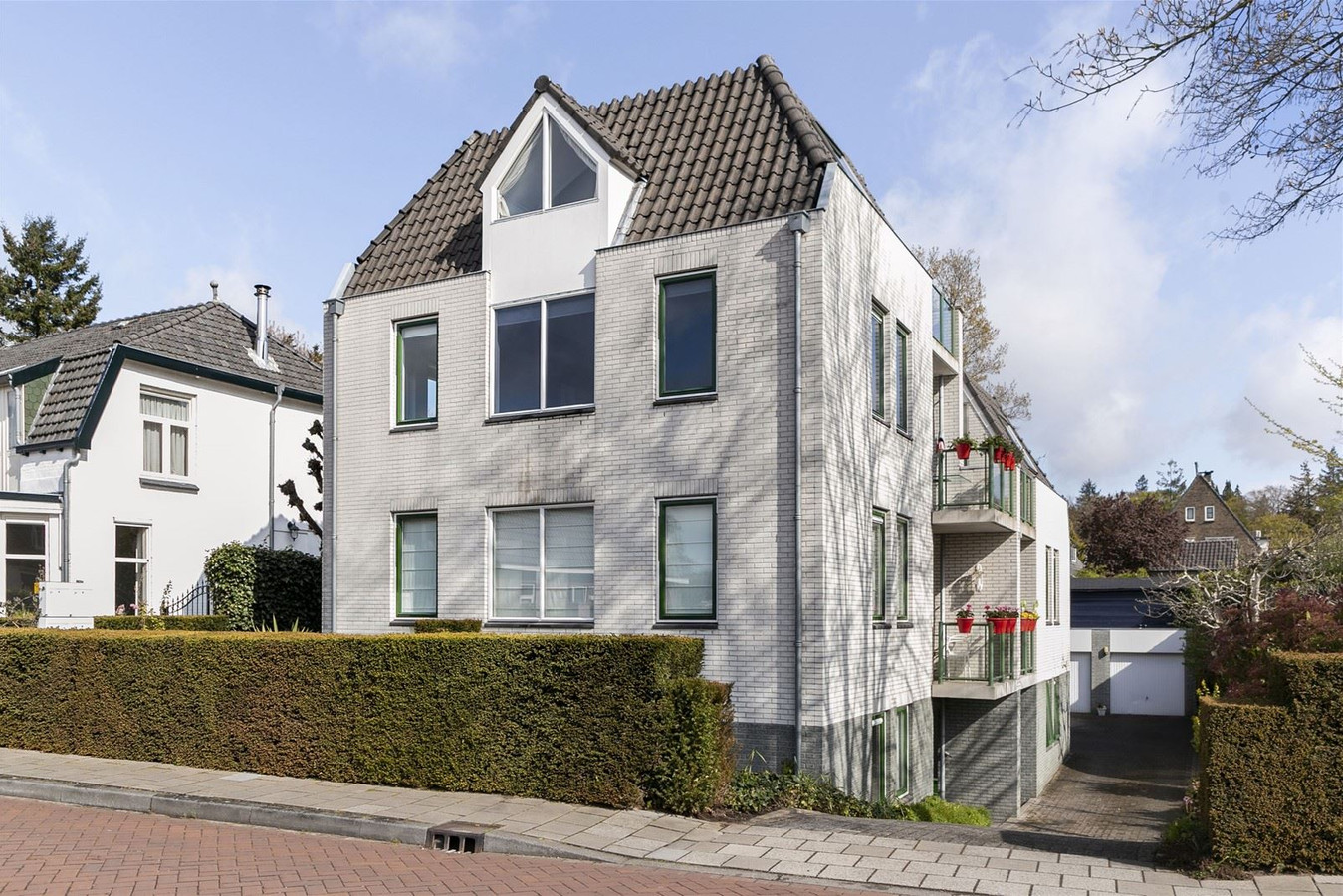 In het huis van Cornelis doet alles denken aan Rietveld: ‘Mijn vader ...