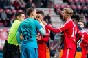 Spelers van FC Twente en Willem II kregen het nogal eens met elkaar aan de stok.