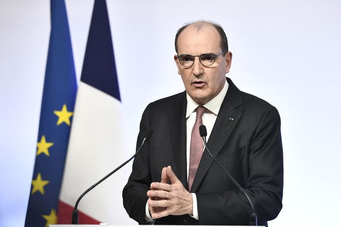 Premier Jean Castex tijdens een persconferentie die op de Franse zenders werd uitgezonden.