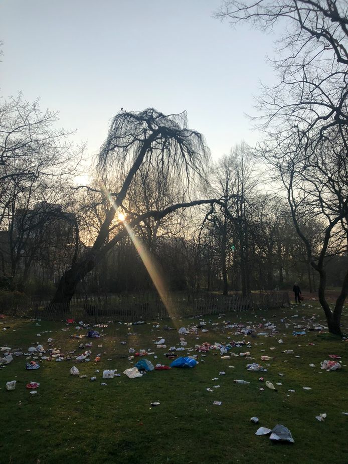 Een vervuild Citadelpark - opnieuw.