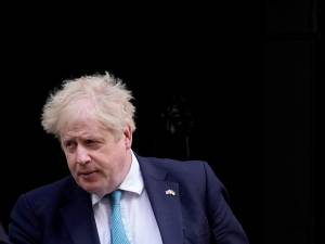 “Game over”: la presse britannique sceptique sur l’avenir de Boris Johnson comme Premier ministre