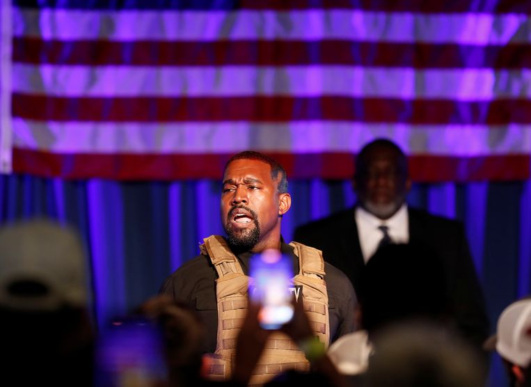 Kanye West tijdens zijn eerste rally in Charleston in de staat South Carolina.