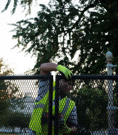 Half jaar na bestorming begint verwijdering hekwerk Capitool