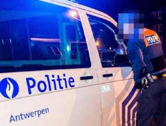 Man steekt zonder aanleiding vrouw neer op straat in Antwerpse wijk Kiel