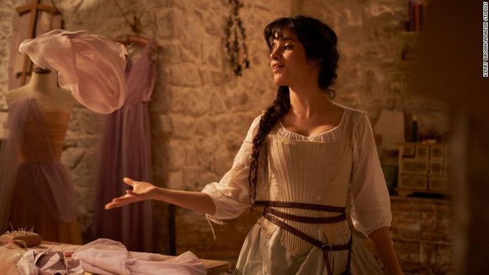 Camila Cabello est Cendrillon. Bientôt sur Amazon Prime.