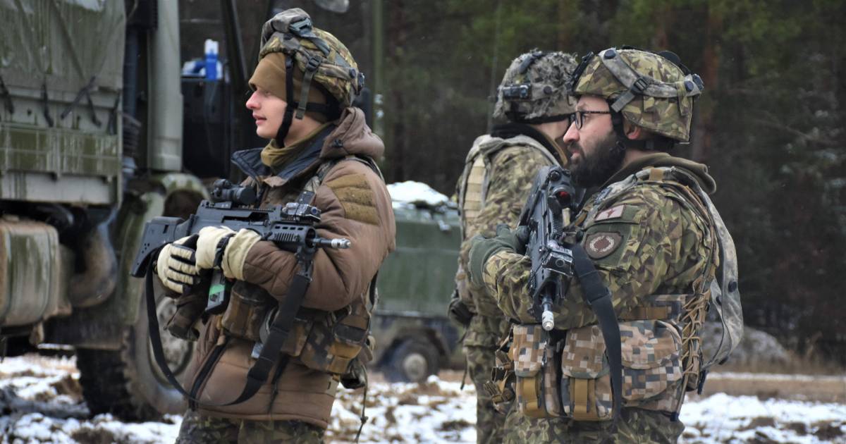 VS stuurt duizenden militairen naar Oost-Europa: ‘Sterk signaal afgeven aan Poetin’ |  Buytenland
