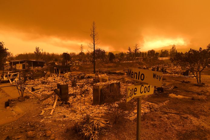 Beelden van de verwoestende Carr-brand in Californië.