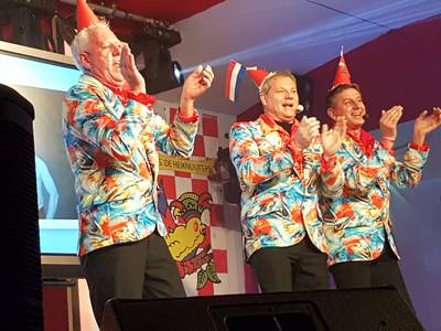 Tonpraters gooien hoge ogen in Budel-Dorplein