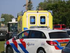 Overboord geslagen persoon door bemanning ander schip uit Beneden Merwede gered