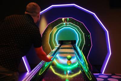 Vernieuwd Van der Valk Gilze: flitsende bowlingbanen en ‘het Saint-Tropez van Brabant’