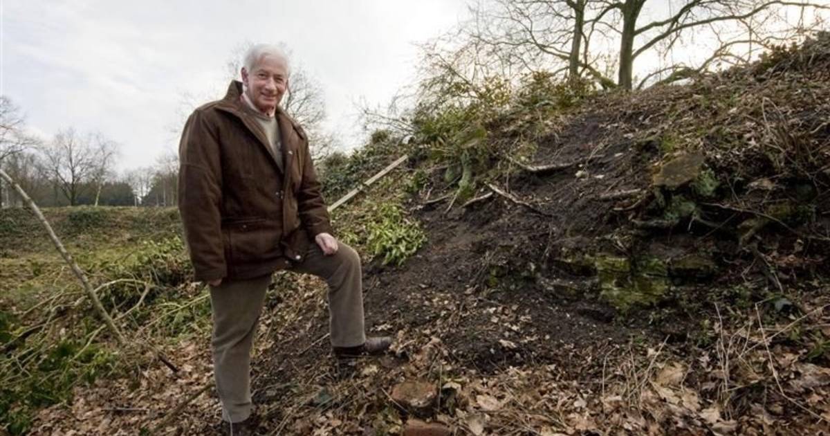 Rechter: bomen kloosterterrein Sibculo mogen weg