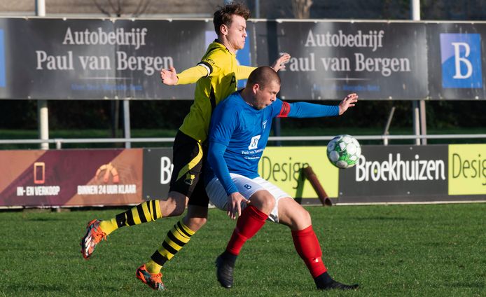 Stefan (28) voetbalt bij RKTVC nu met de talenten die hij zelf trainde ...