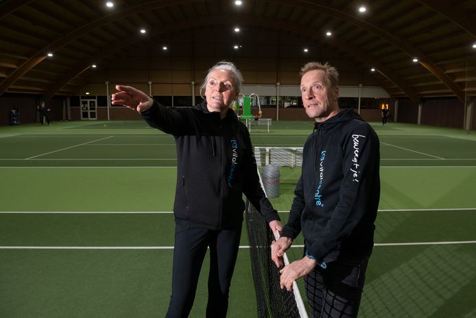 Sportschoolhouders Jacqueline en Edwin Ophof zijn kersverse eigenaren van het naastgelegen tenniscomplex en hebben grootse plannen.