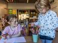 Niet iedereen is hetzelfde, dus gebruikt deze school twaalf verschillende huidskleurpotloden