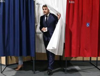 ANALYSE. Waarom heeft de Franse kiezer Macron vleugellam geschoten? En hoe moet het nu verder?