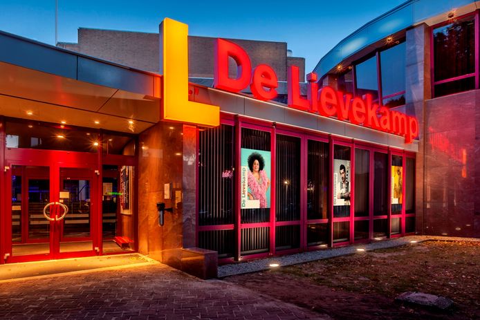 Theater De Lievekamp in Oss. Het theater zal ook ’s middag om 17.00 uur de deuren moeten sluiten.
