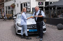 Verslaggever Danique de Breet houdt een koffiepauze met Johnny Brons.