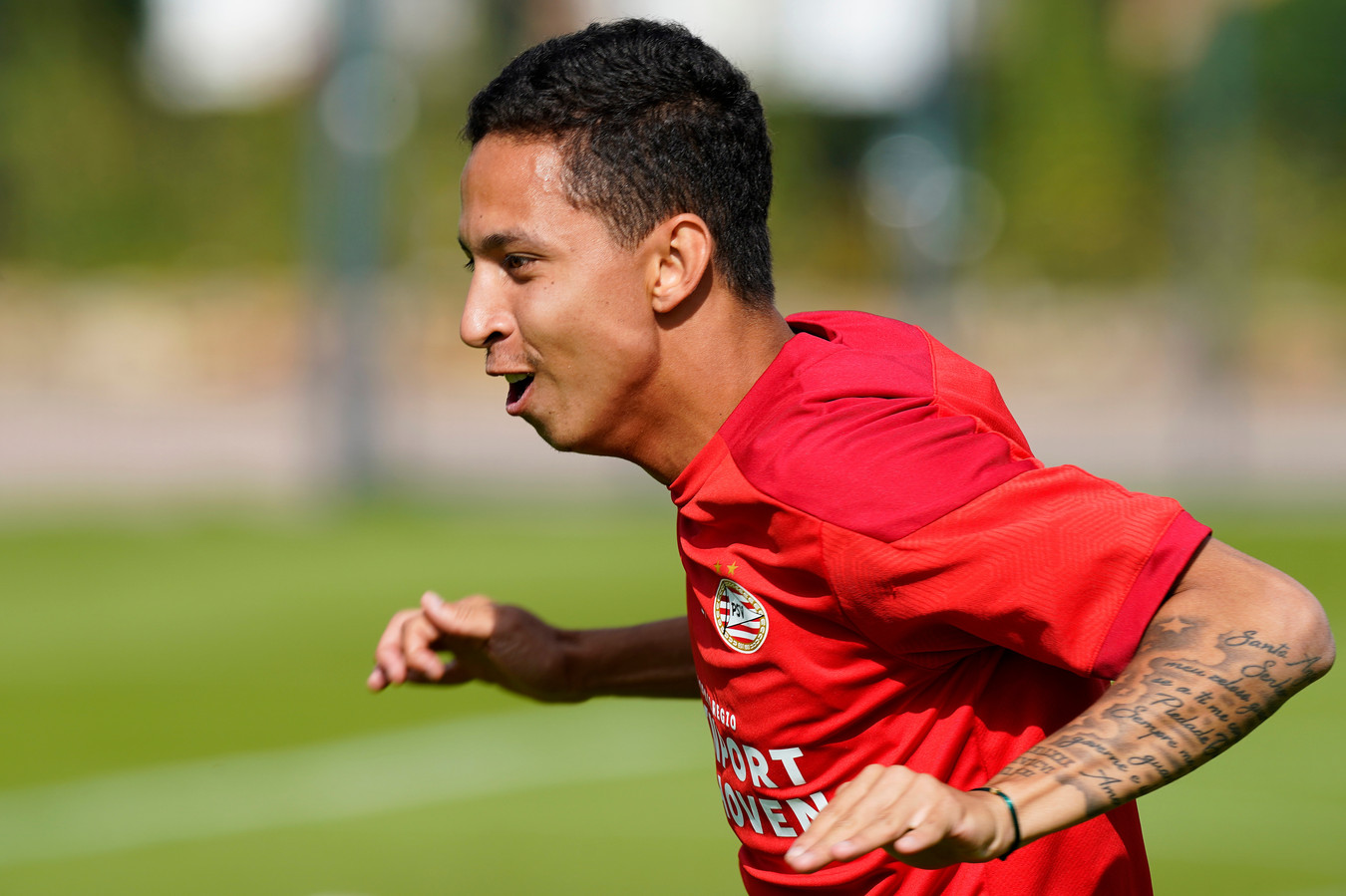 Mauro Júnior wil ervaring nu verzilveren ‘Ik leef in een droom bij PSV
